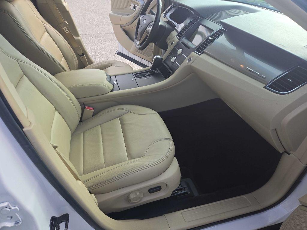 Ford Taurus SEL FWD 2017