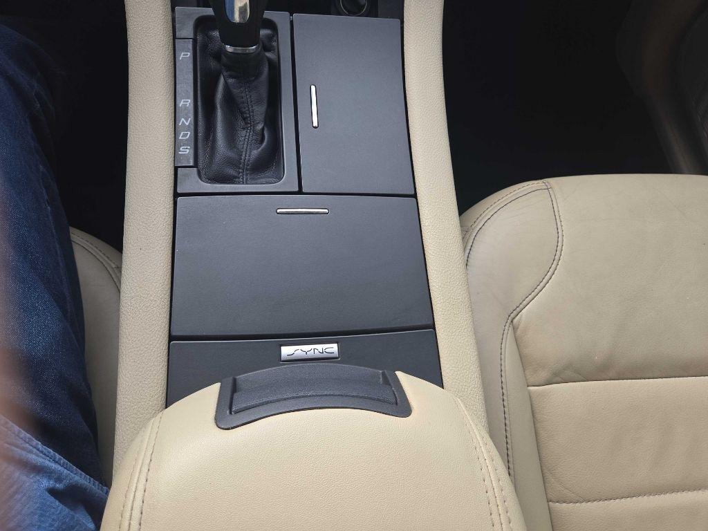 Ford Taurus SEL FWD 2017