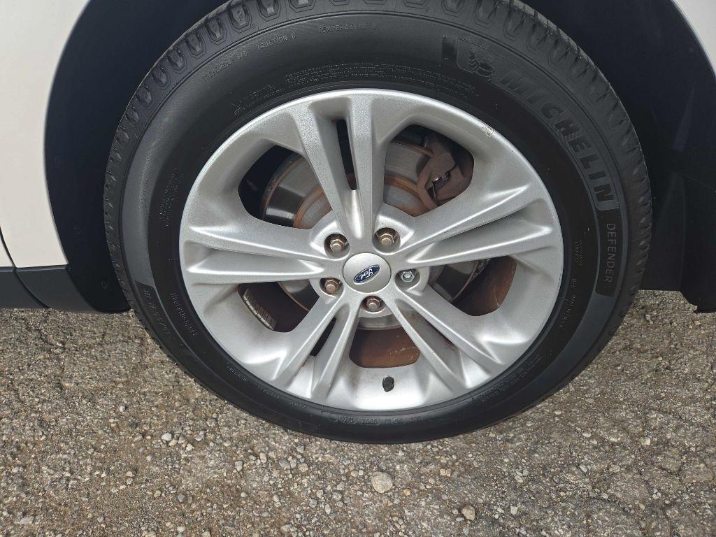 Ford Taurus SEL FWD 2017