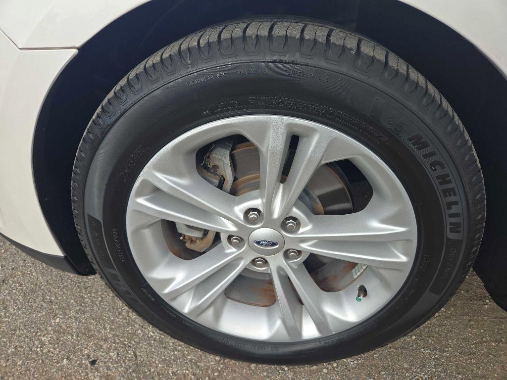 Ford Taurus SEL FWD 2017