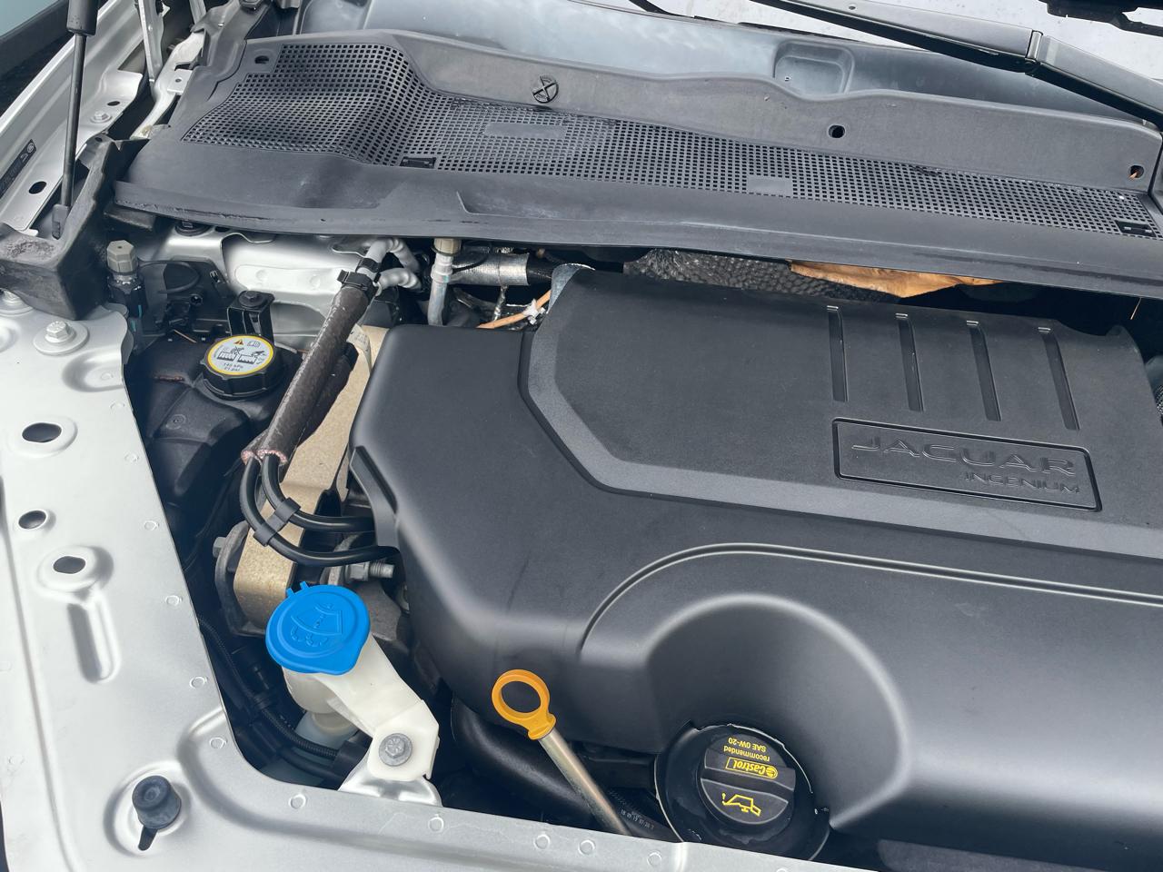 Jaguar E-Pace SE 2020