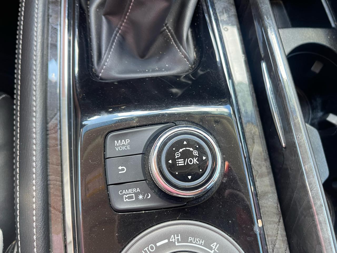 Infiniti QX80 LUXE 4WD 2021