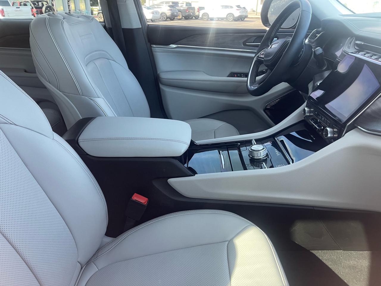 Jeep Grand Cherokee Overland 4WD 2022