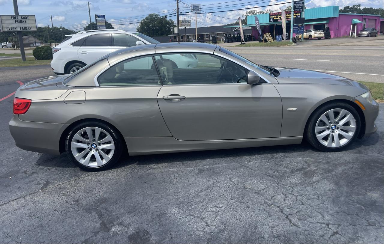 BMW 3-Series 328i Convertible 2011