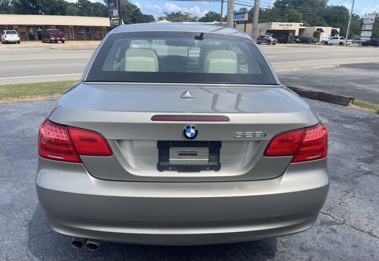 BMW 3-Series 328i Convertible 2011