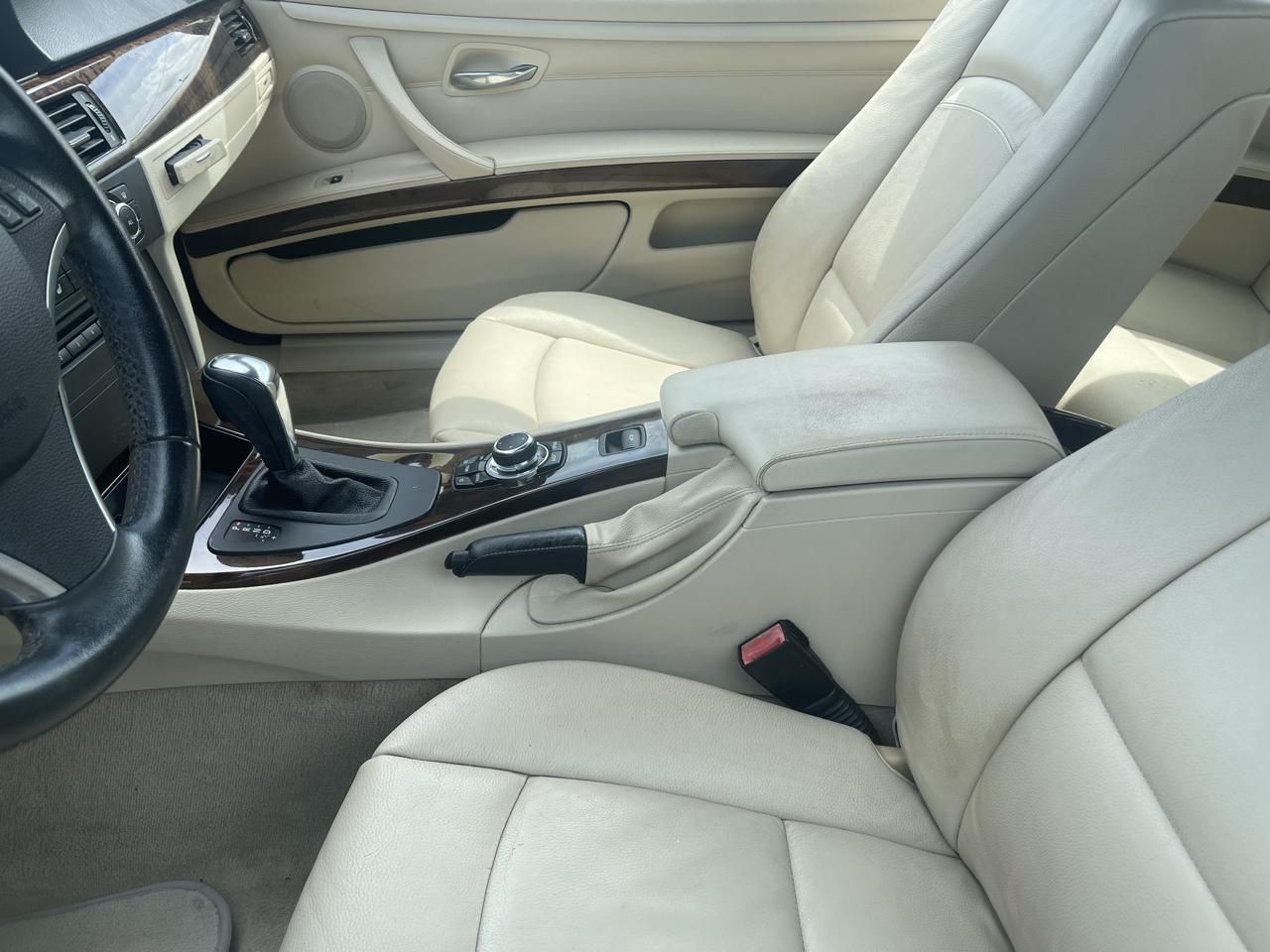 BMW 3-Series 328i Convertible 2011