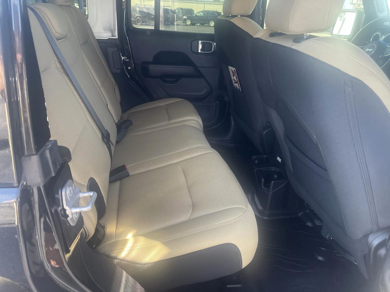 Jeep Wrangler Unlimited Sahara 2019