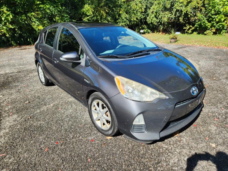2012 Toyota Prius c 5dr HB Three (Natl)