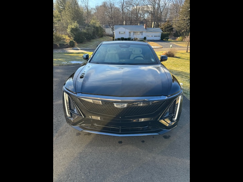 2024 Cadillac Lyriq 4dr Sport w/1SK