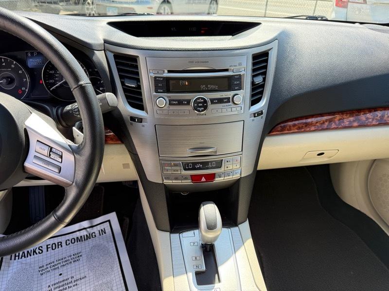 Subaru Outback 4dr Wgn H6 Auto 3.6R Limited 2011