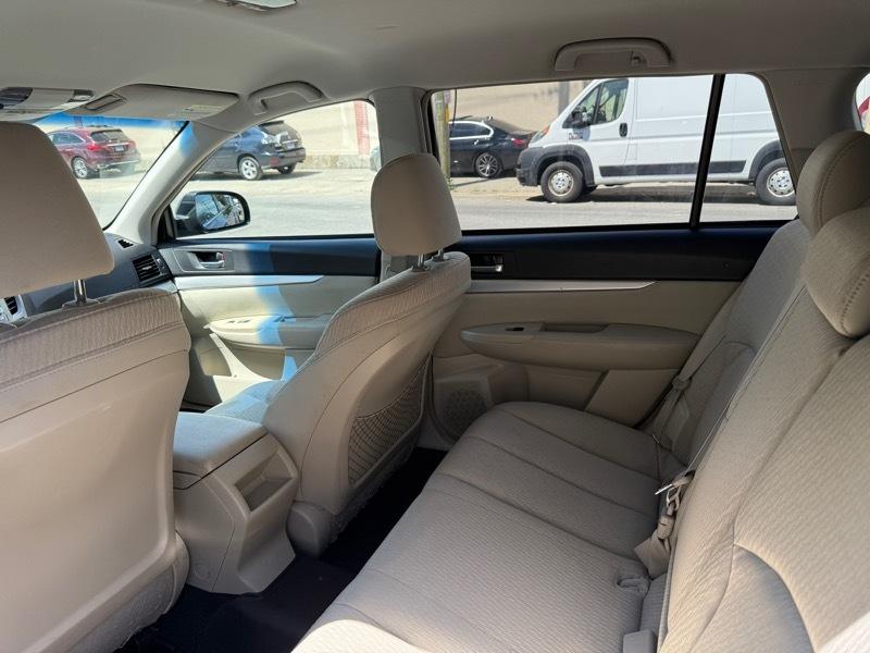 Subaru Outback 4dr Wgn H4 Auto 2.5i Prem AWP 2011