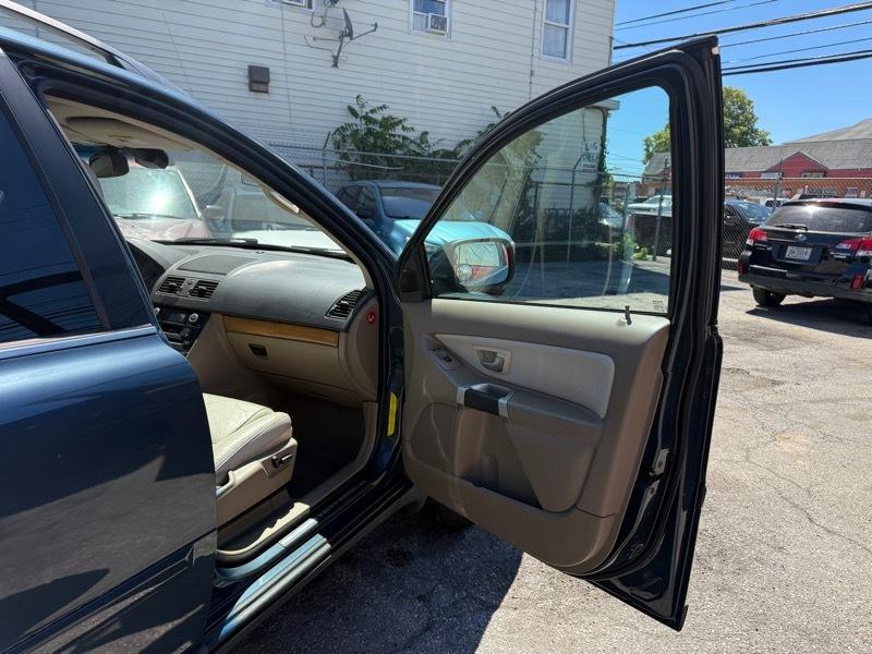 Volvo XC90 AWD 4dr I6 w/Snrf/3rd Row 2007