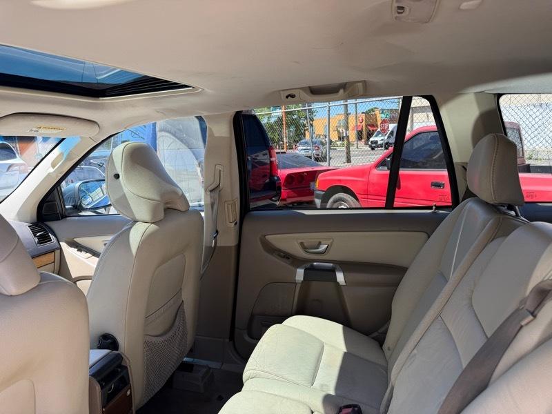 Volvo XC90 AWD 4dr I6 w/Snrf/3rd Row 2007