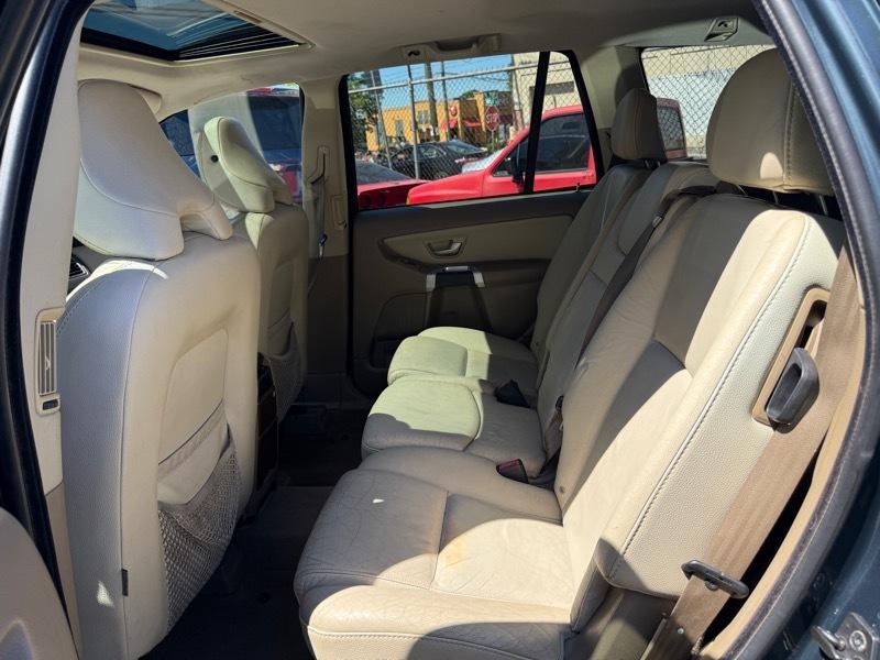 Volvo XC90 AWD 4dr I6 w/Snrf/3rd Row 2007
