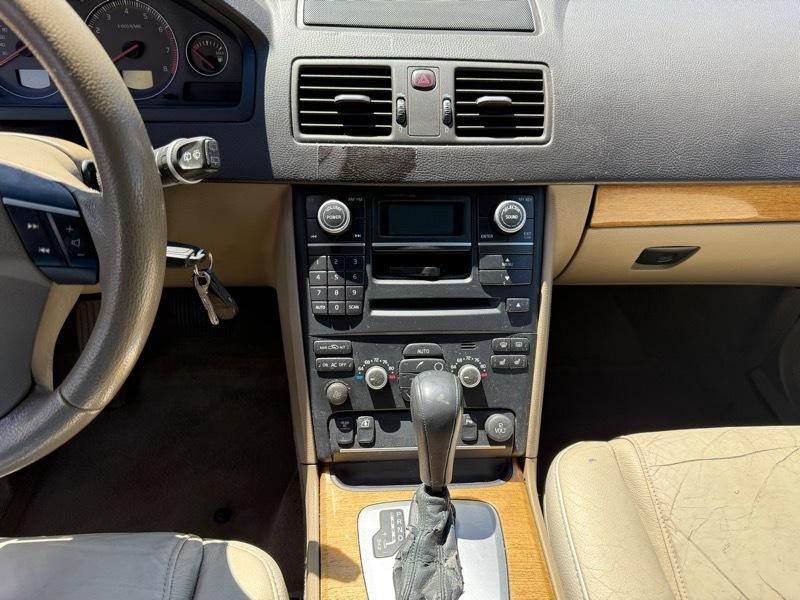 Volvo XC90 AWD 4dr I6 w/Snrf/3rd Row 2007