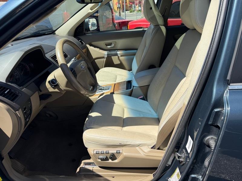Volvo XC90 AWD 4dr I6 w/Snrf/3rd Row 2007