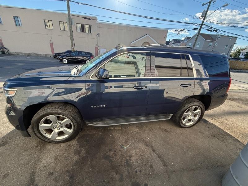 Chevrolet Tahoe 4WD 4dr LT 2017