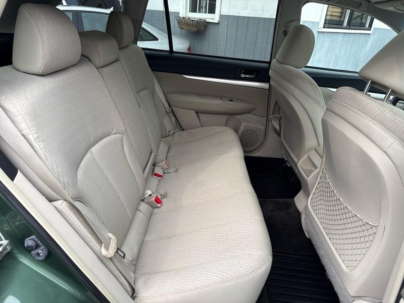 Subaru Outback 4dr Wgn H4 Man 2.5i Premium 2012