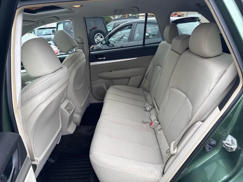 Subaru Outback 4dr Wgn H4 Man 2.5i Premium 2012