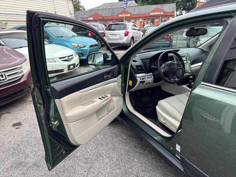 Subaru Outback 4dr Wgn H4 Man 2.5i Premium 2012