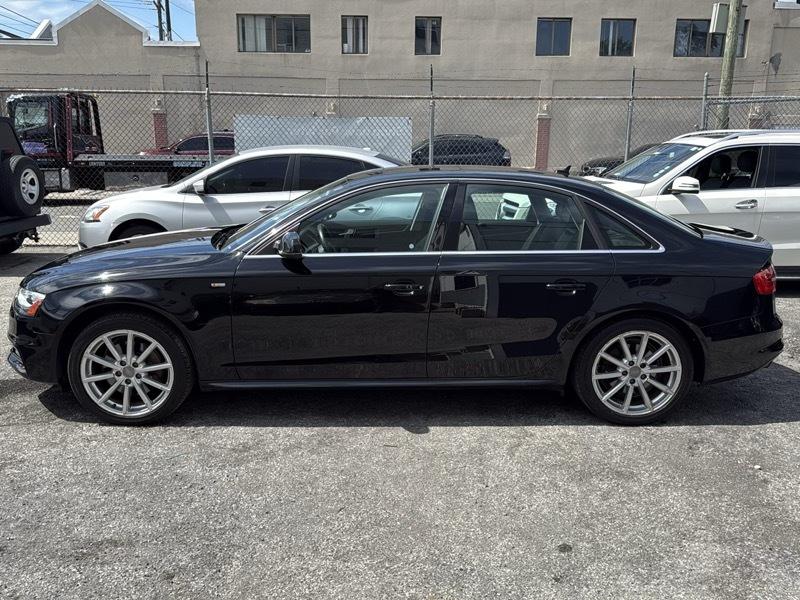 Audi A4 Auto quattro 2.0T Premium 2016