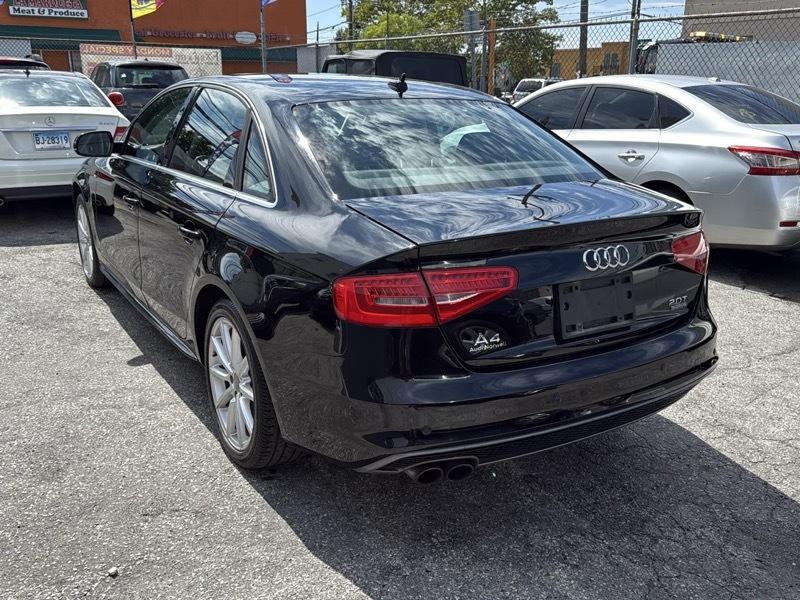 Audi A4 Auto quattro 2.0T Premium 2016