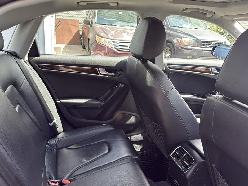 Audi A4 Auto quattro 2.0T Premium 2016