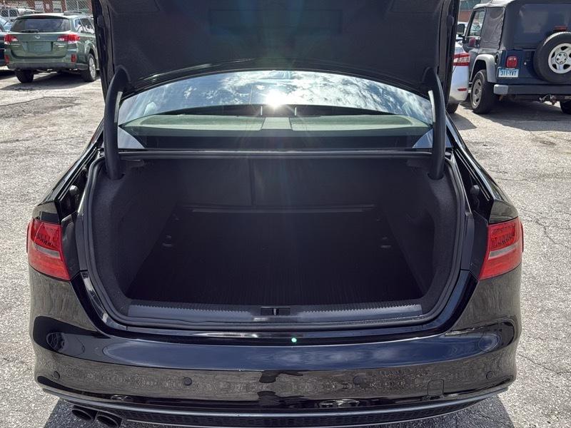 Audi A4 Auto quattro 2.0T Premium 2016
