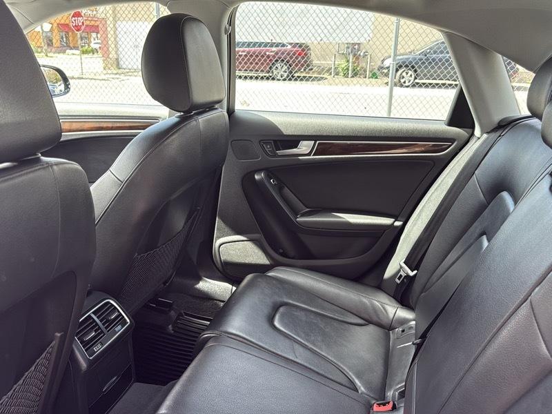 Audi A4 Auto quattro 2.0T Premium 2016