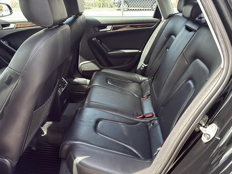 Audi A4 Auto quattro 2.0T Premium 2016