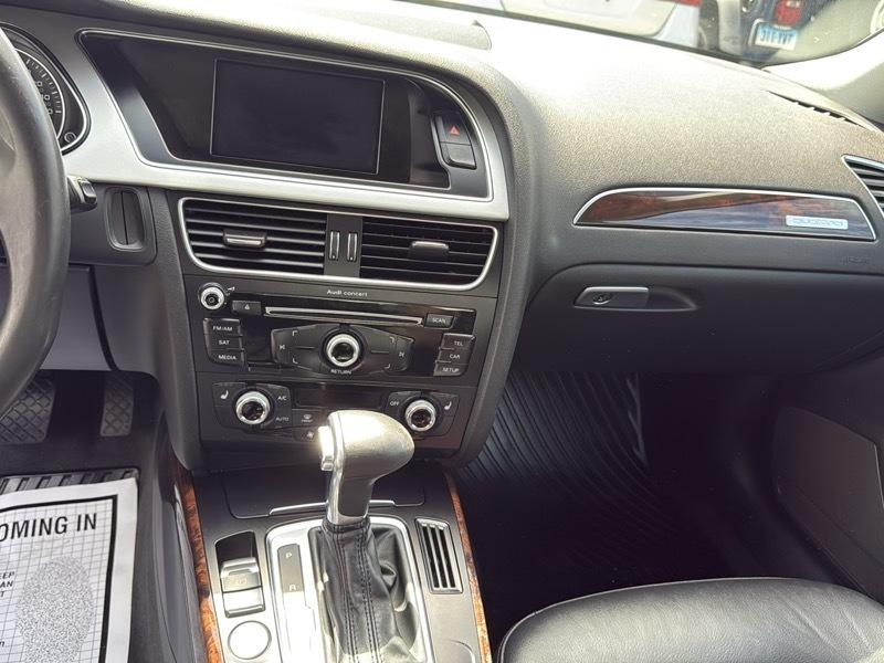 Audi A4 Auto quattro 2.0T Premium 2016