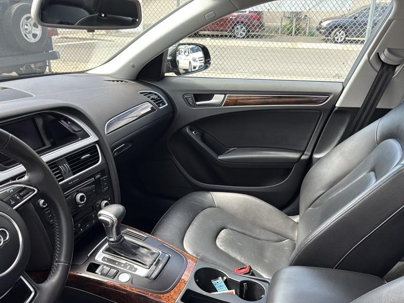 Audi A4 Auto quattro 2.0T Premium 2016
