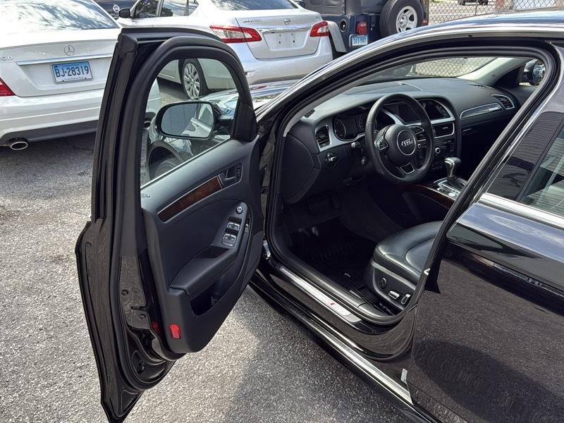Audi A4 Auto quattro 2.0T Premium 2016