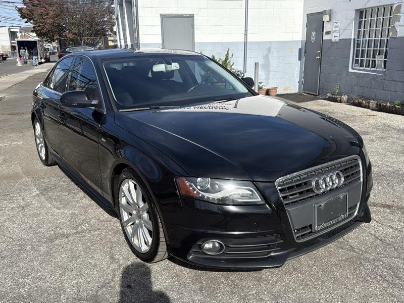 Audi A4 4dr Sdn Auto quattro 2.0T Premium Plus 2012