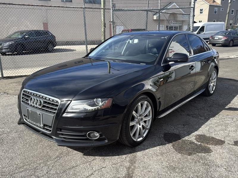 Audi A4 4dr Sdn Auto quattro 2.0T Premium Plus 2012