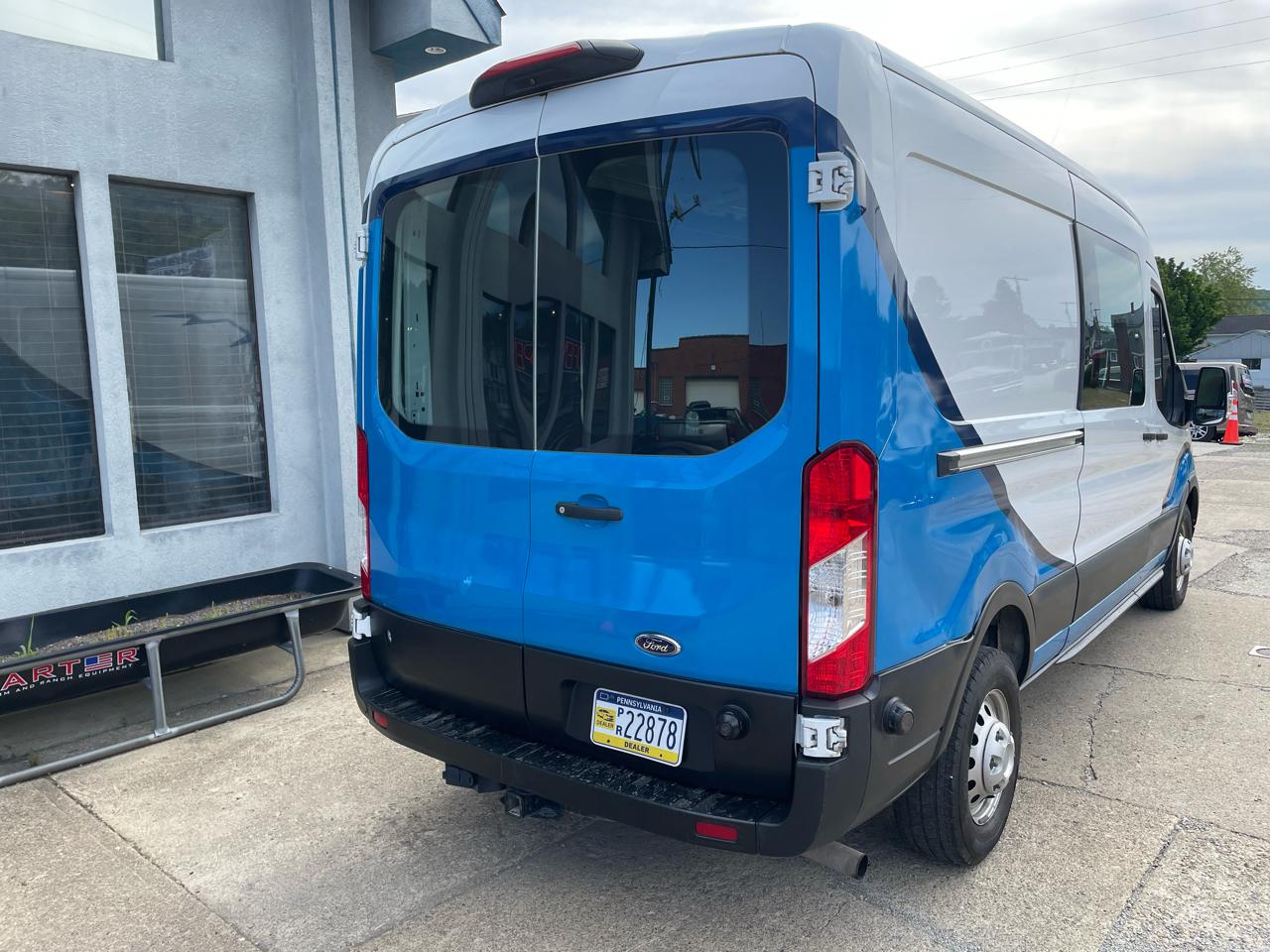 Ford Transit 250 Van Med. Roof w/Sliding Pass. 148-in. WB 2020