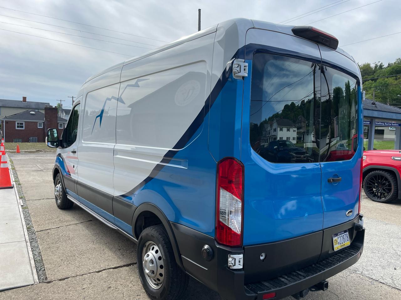 Ford Transit 250 Van Med. Roof w/Sliding Pass. 148-in. WB 2020