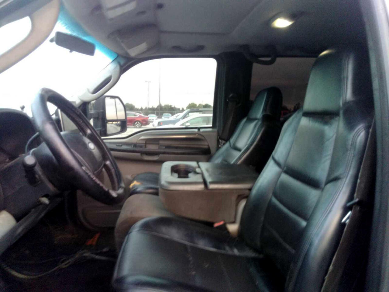 Ford F-350 SD Lariat Crew Cab 4WD 2005 Ford F-350 SD Lariat Crew Cab 4WD 2005