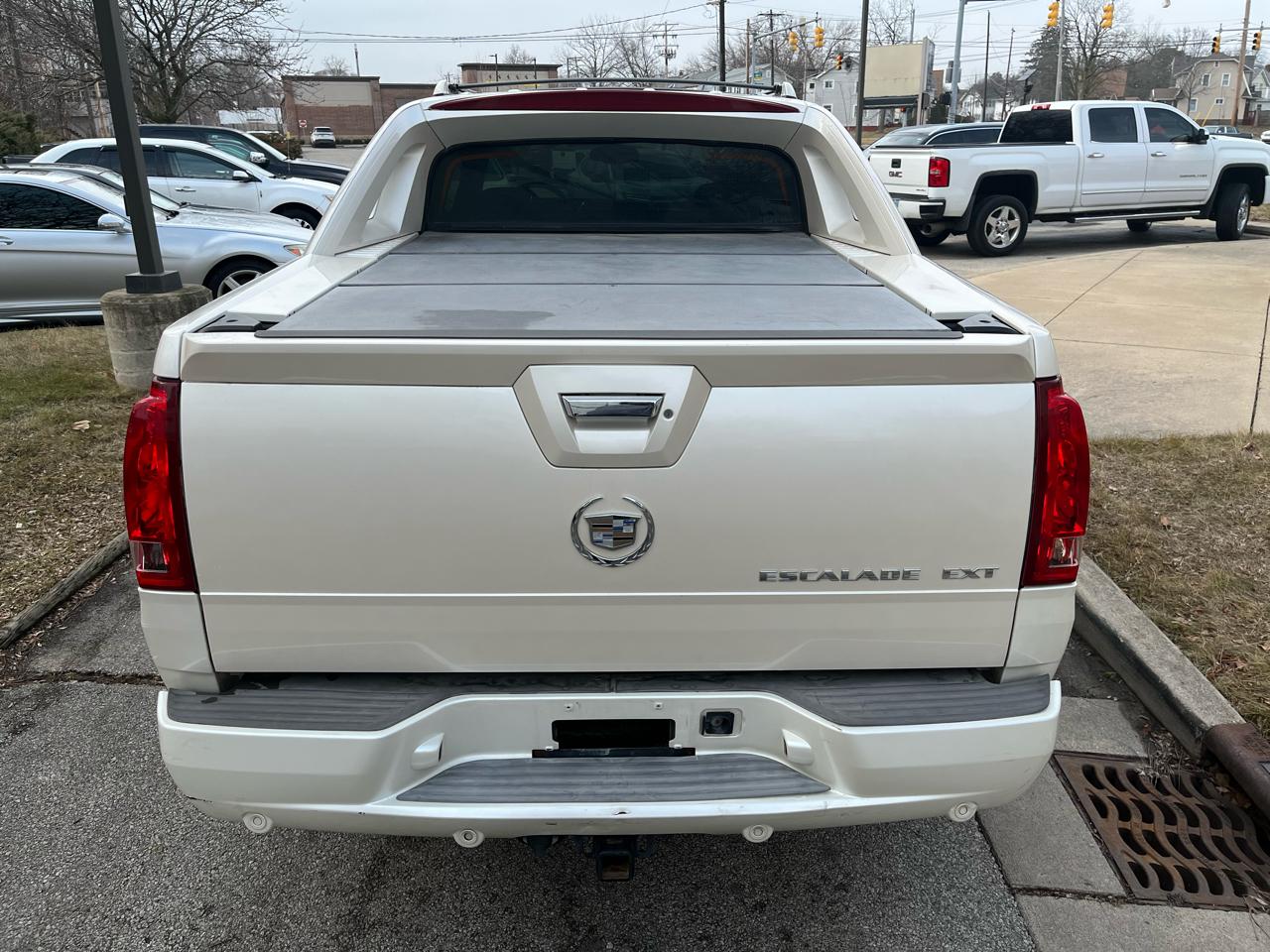 Cadillac Escalade EXT Sport Utility Truck 2005