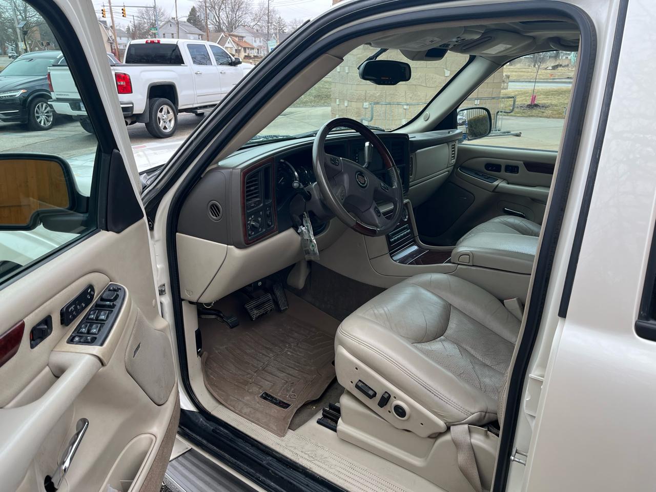 Cadillac Escalade EXT Sport Utility Truck 2005