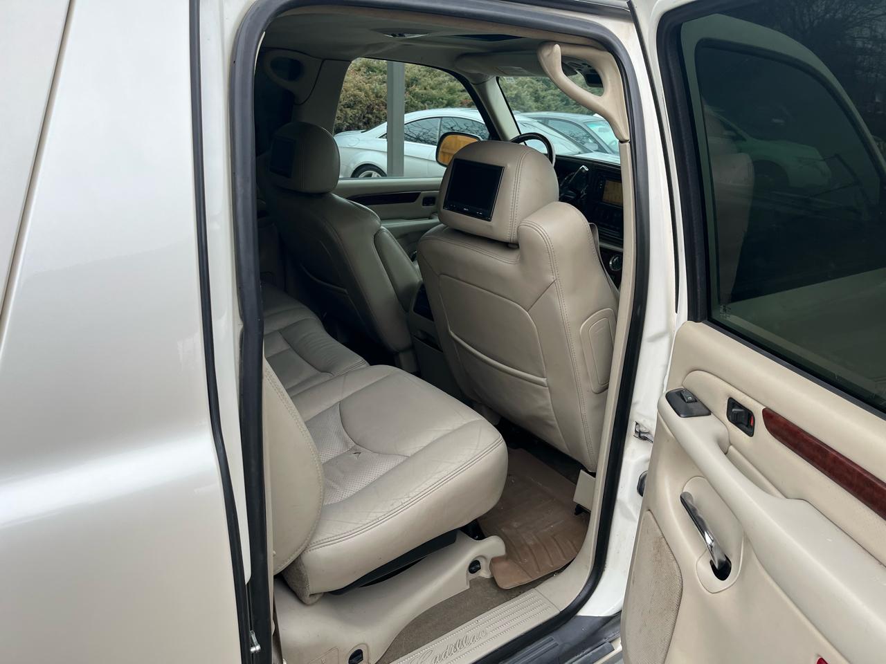 Cadillac Escalade EXT Sport Utility Truck 2005