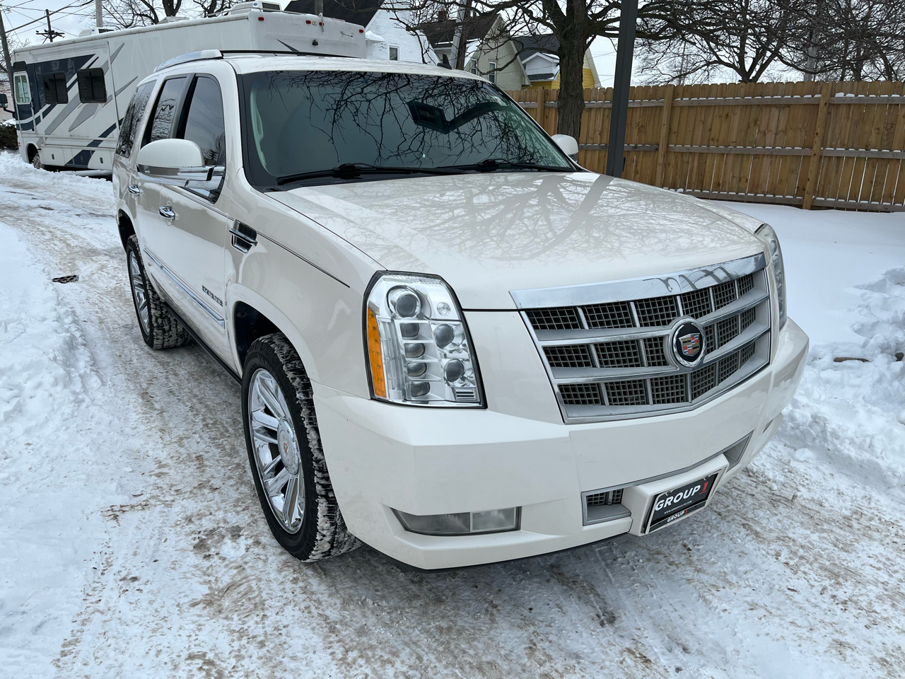 Cadillac Escalade 2WD Platinum 2013