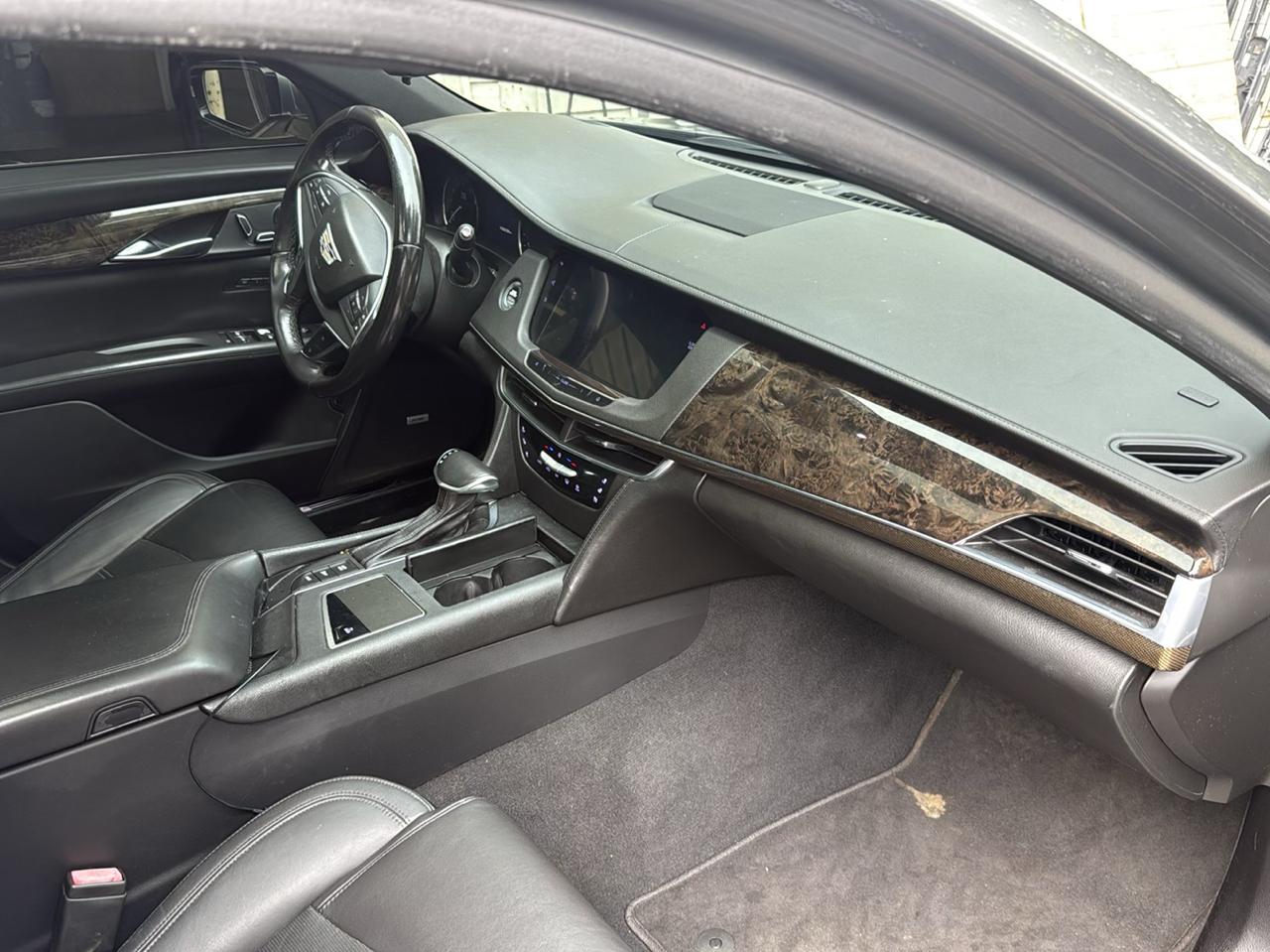 Cadillac CT6 3.6L Luxury AWD 2016