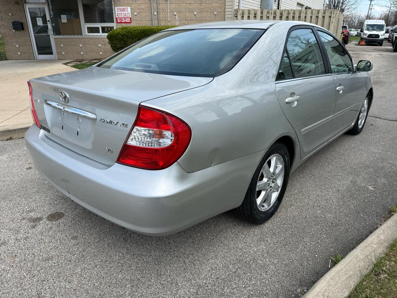 Toyota Camry XLE V6 2002