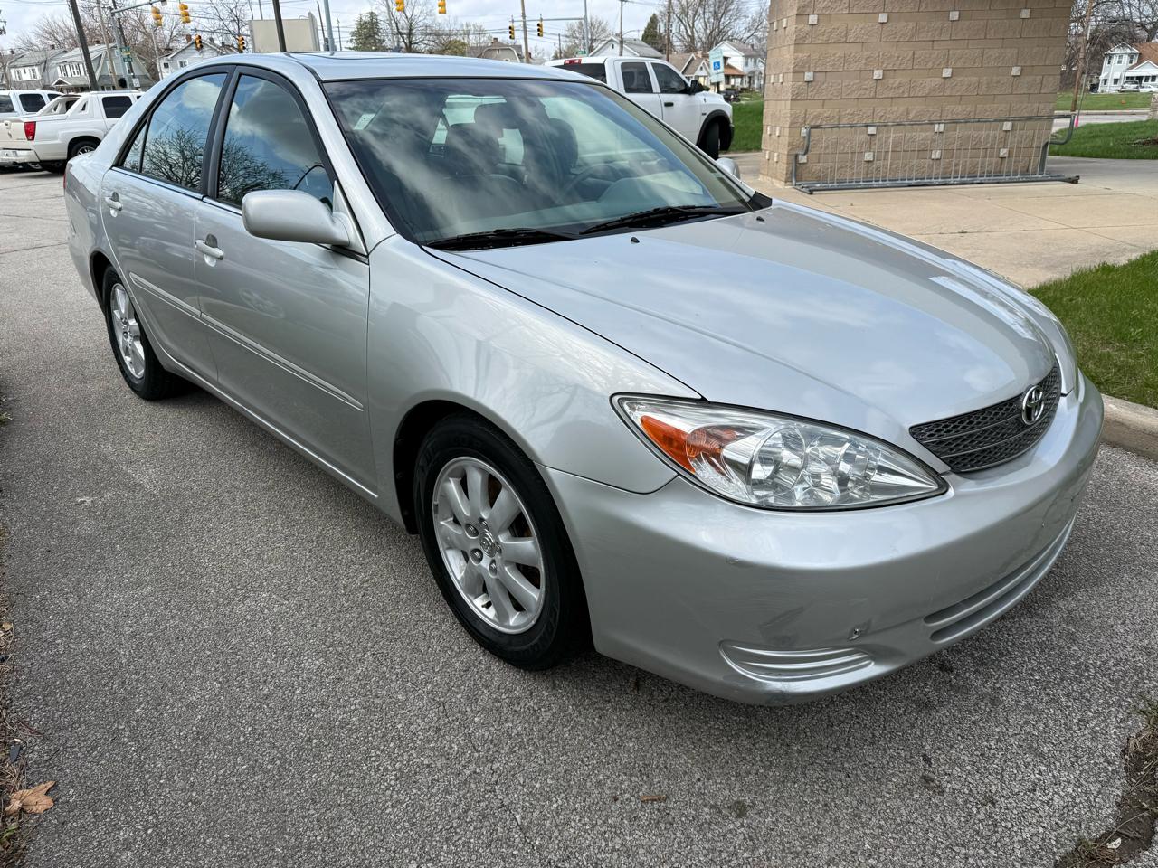 Toyota Camry XLE V6 2002