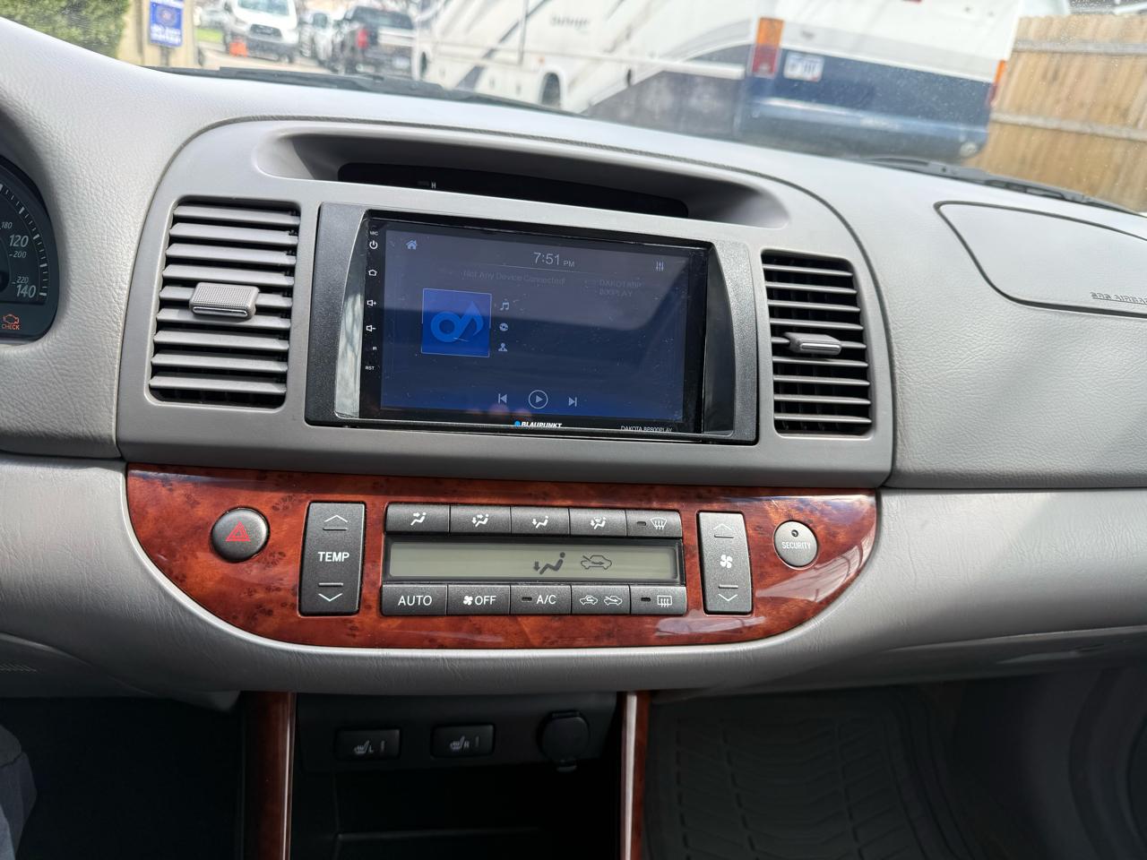 Toyota Camry XLE V6 2002