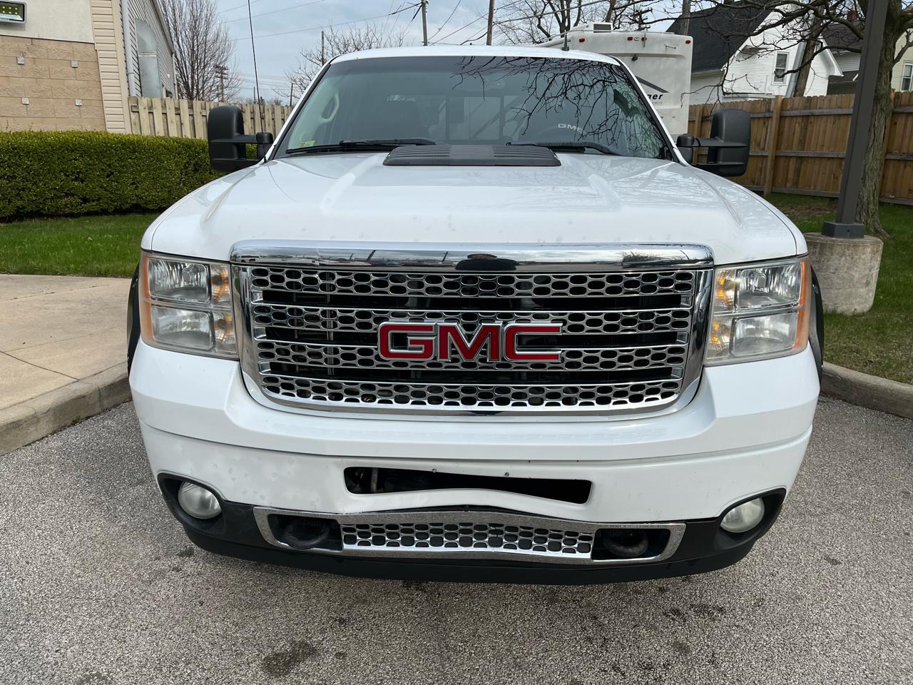 GMC Sierra 2500HD Denali Crew Cab 4WD 2011