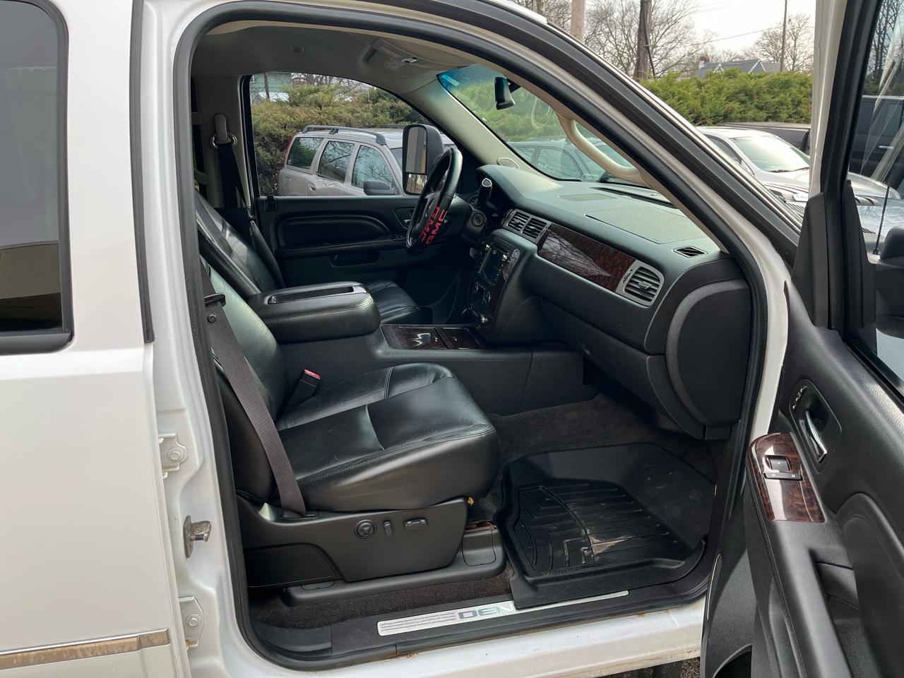 GMC Sierra 2500HD Denali Crew Cab 4WD 2011