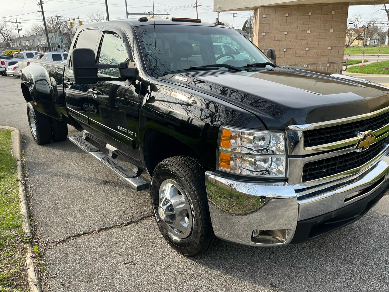 Chevrolet Silverado 3500HD LTZ Crew Cab DRW 4WD 2009