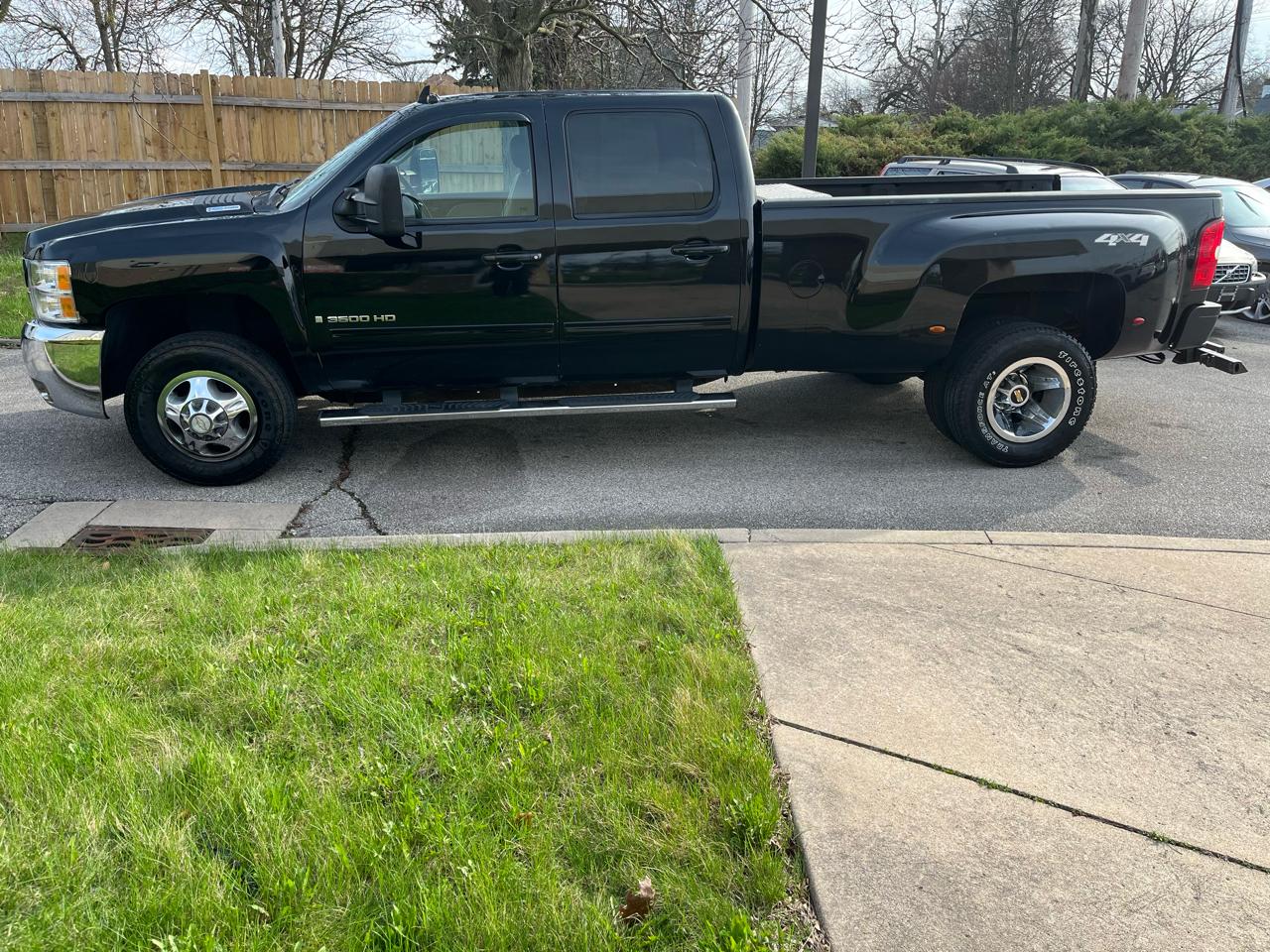 Chevrolet Silverado 3500HD LTZ Crew Cab DRW 4WD 2009